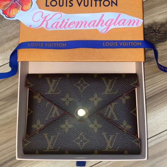 Sold - Picture 2 of 13